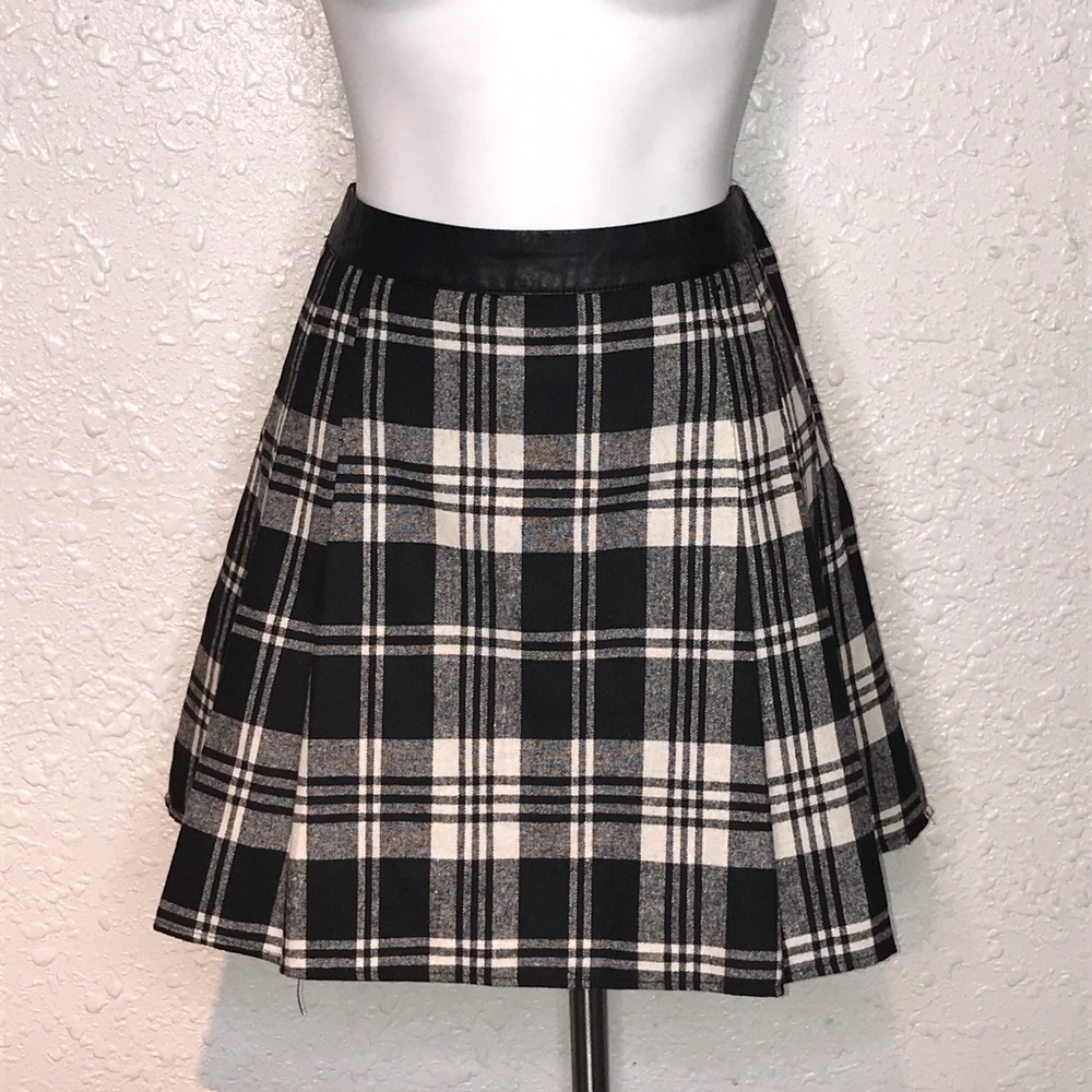 Atmosphere Plaid Mini Skirt